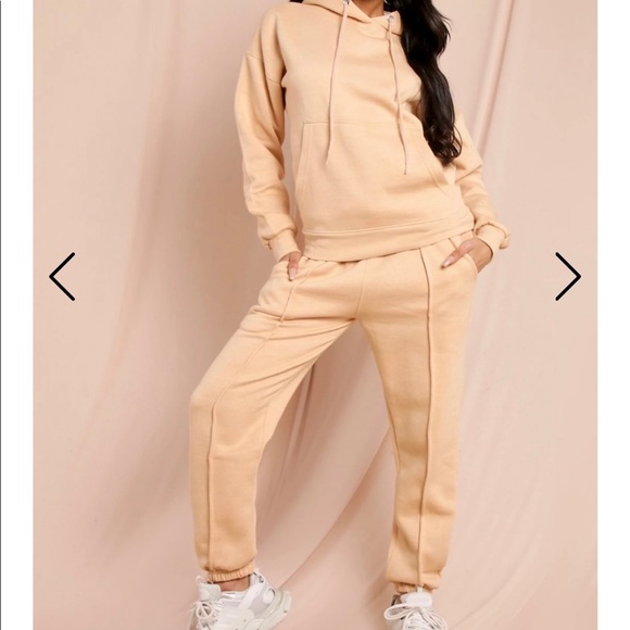 NWT Hoodie & Pintuck Jogger Lounge Set - Picture 4 of 9